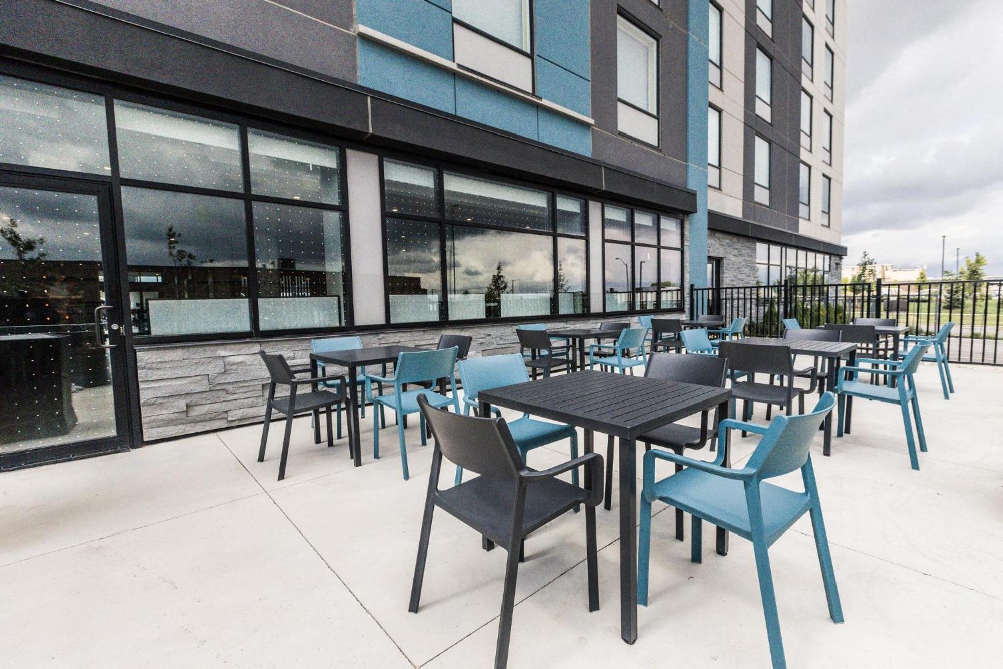 Holiday Inn Express & Suites - Toronto Airport South By Ihg Eksteriør billede