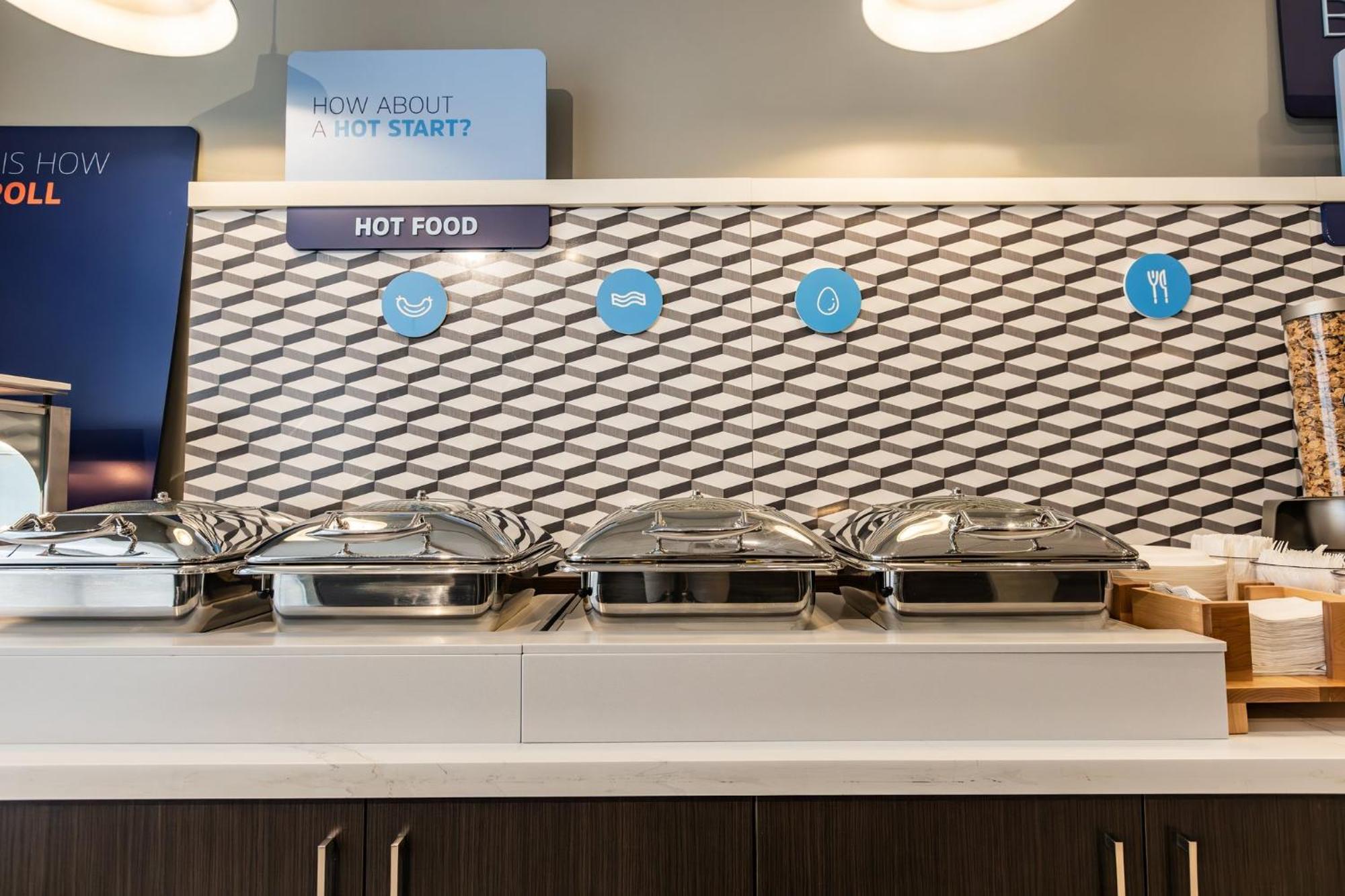 Holiday Inn Express & Suites - Toronto Airport South By Ihg Eksteriør billede
