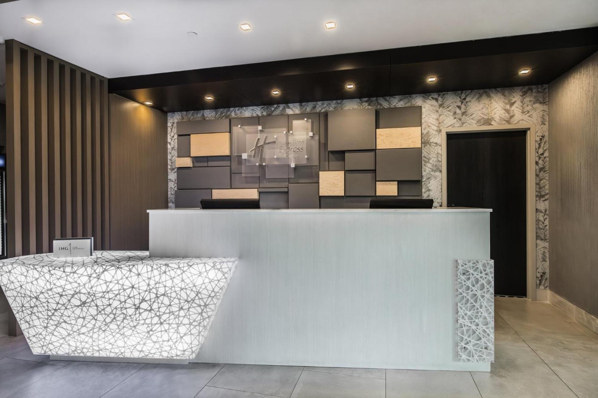 Holiday Inn Express & Suites - Toronto Airport South By Ihg Eksteriør billede