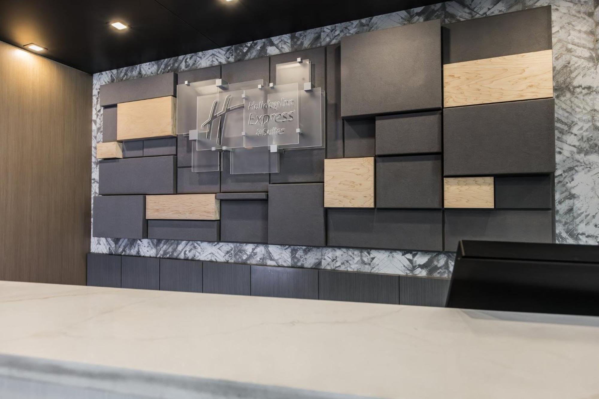 Holiday Inn Express & Suites - Toronto Airport South By Ihg Eksteriør billede