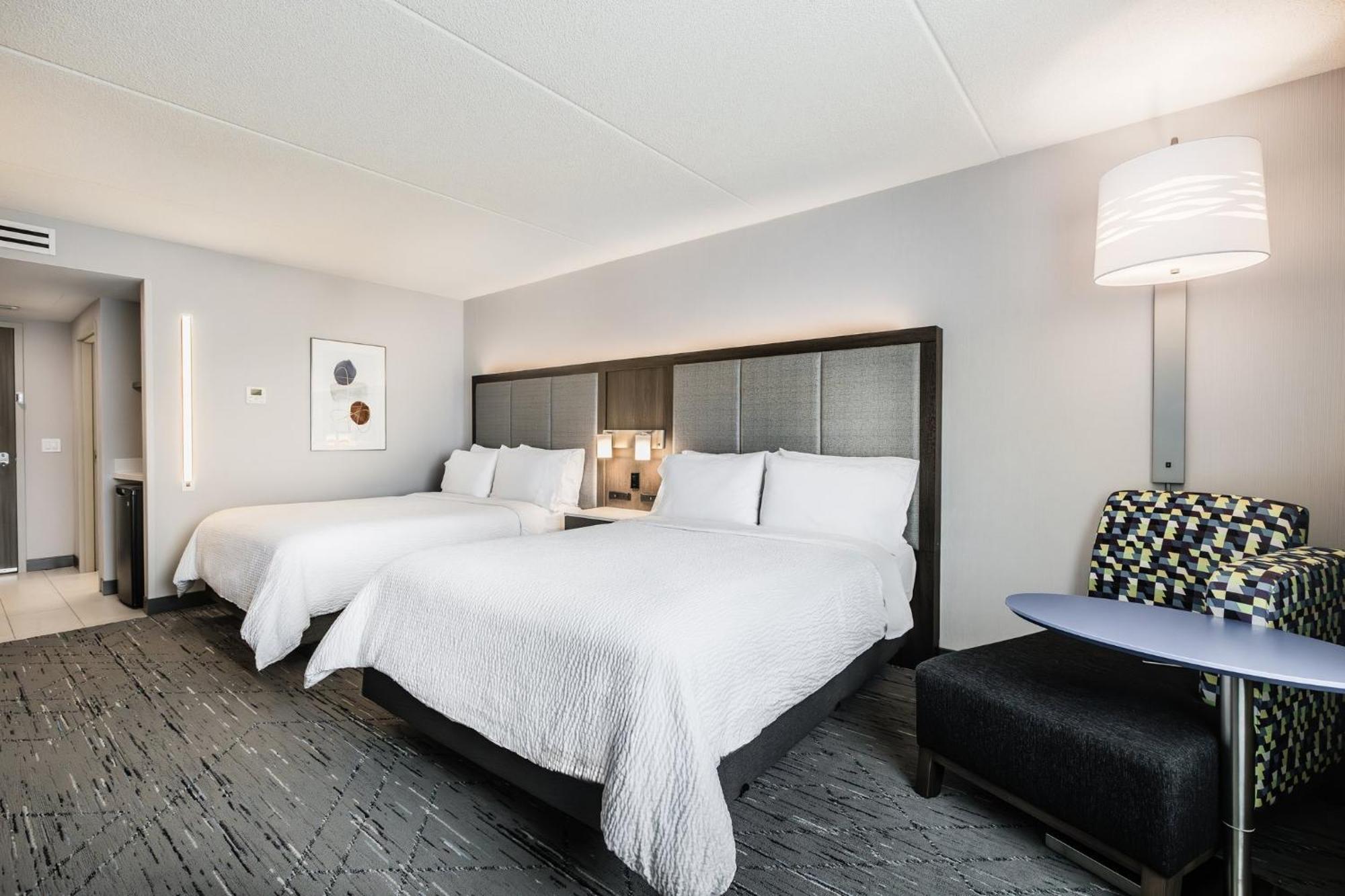 Holiday Inn Express & Suites - Toronto Airport South By Ihg Eksteriør billede