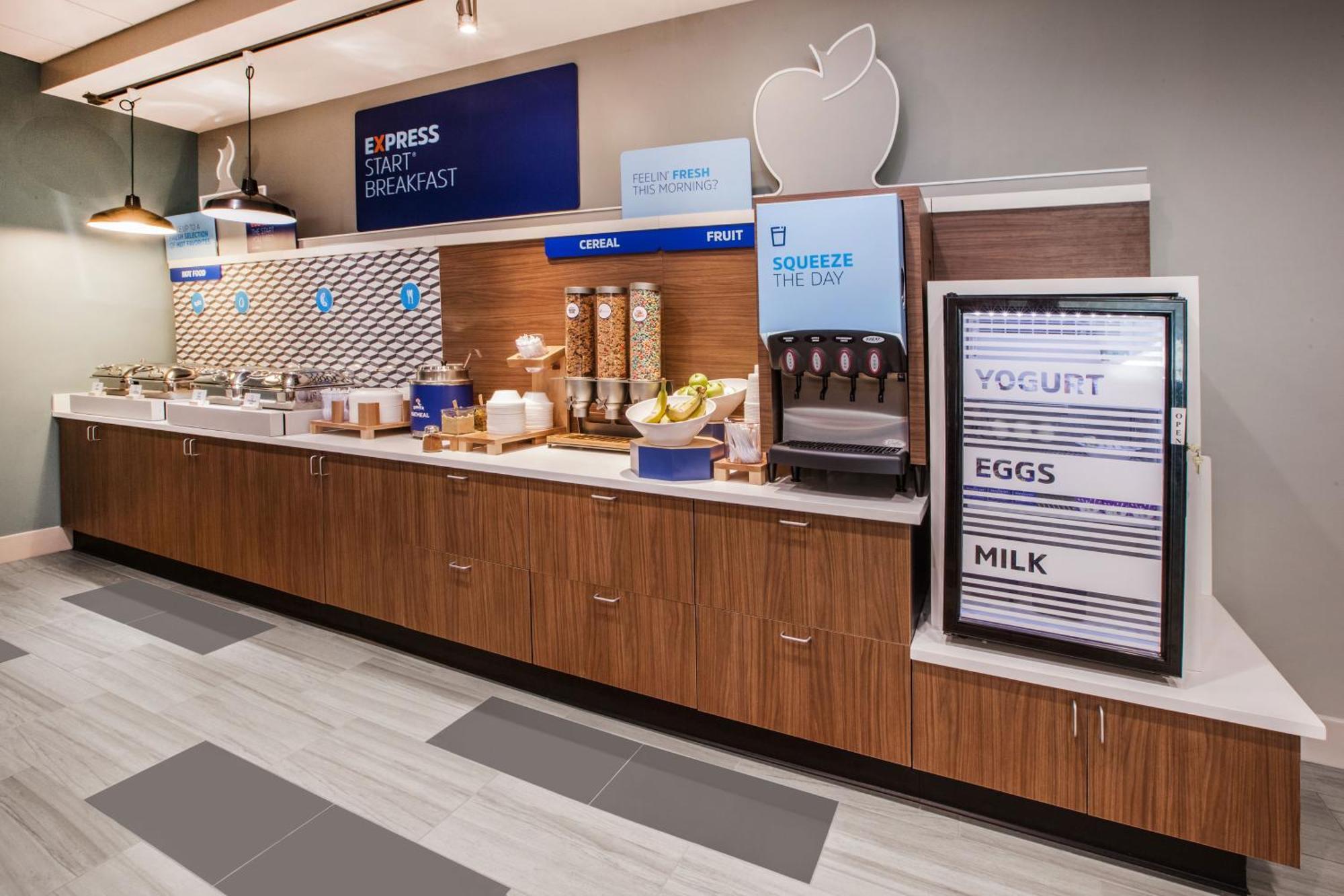 Holiday Inn Express & Suites - Toronto Airport South By Ihg Eksteriør billede